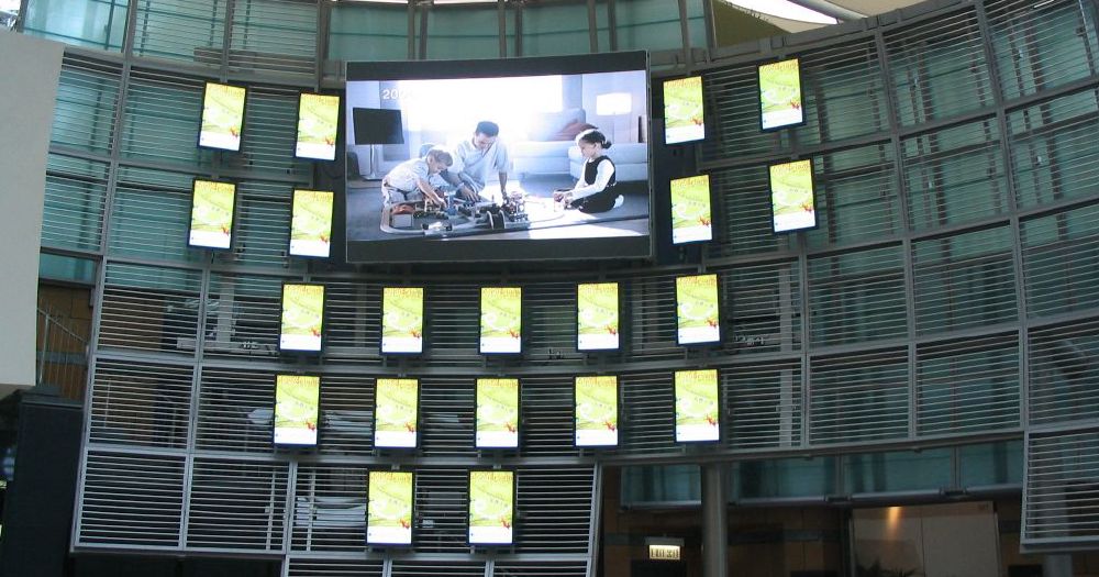 Laptop Shopping at Malang Cyber Mall: Myths vs. Facts You Should Know