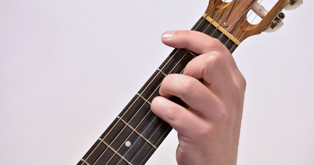 How to Play "Aku Yang Malang" on Guitar: A Step-by-Step Chord Guide